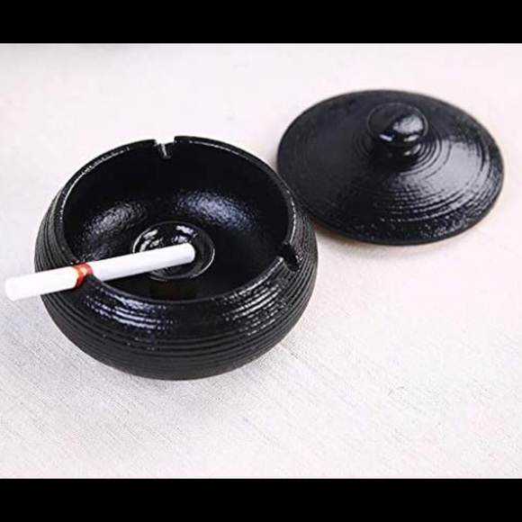 Brand new ceramic ashtray - Picture 4 of 5